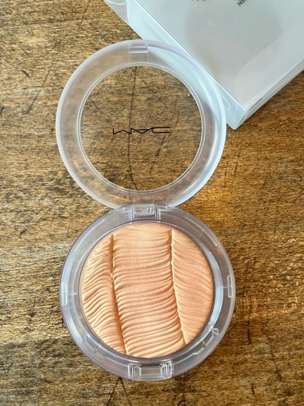 NIB new MAC Cosmetics extra dimension skin finish highlighter blush gold whimsy - Picture 4 of 4